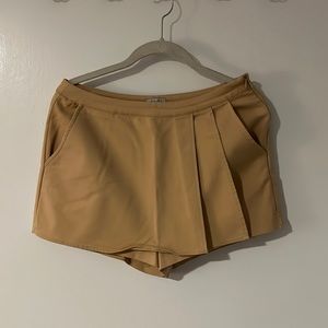 Tobi Khaki Pleated Skort